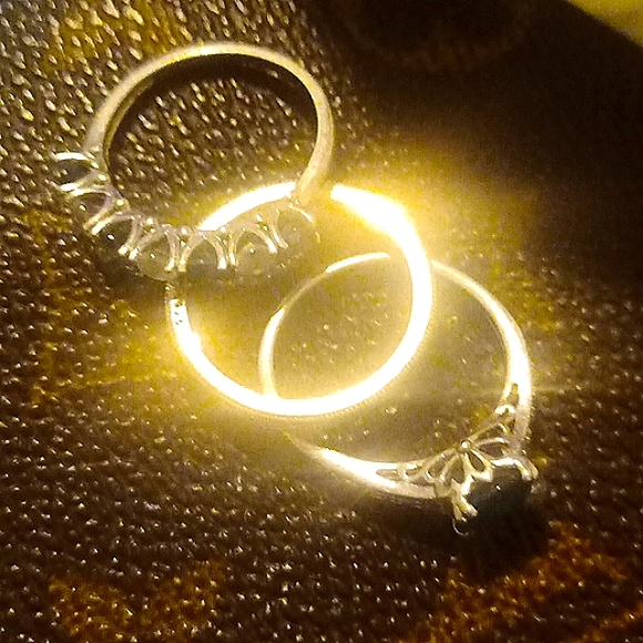 Trio OF RINGS - Picture 5 of 8